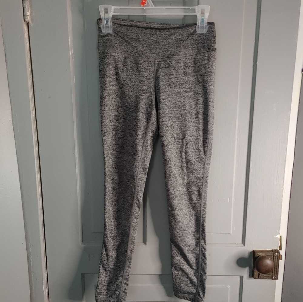 2/$40 TNA Aritzia Legging